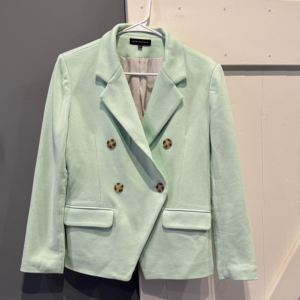 Gibsonlook- Mint Green Double-Breasted Blazer, Size Large, excellent condition.